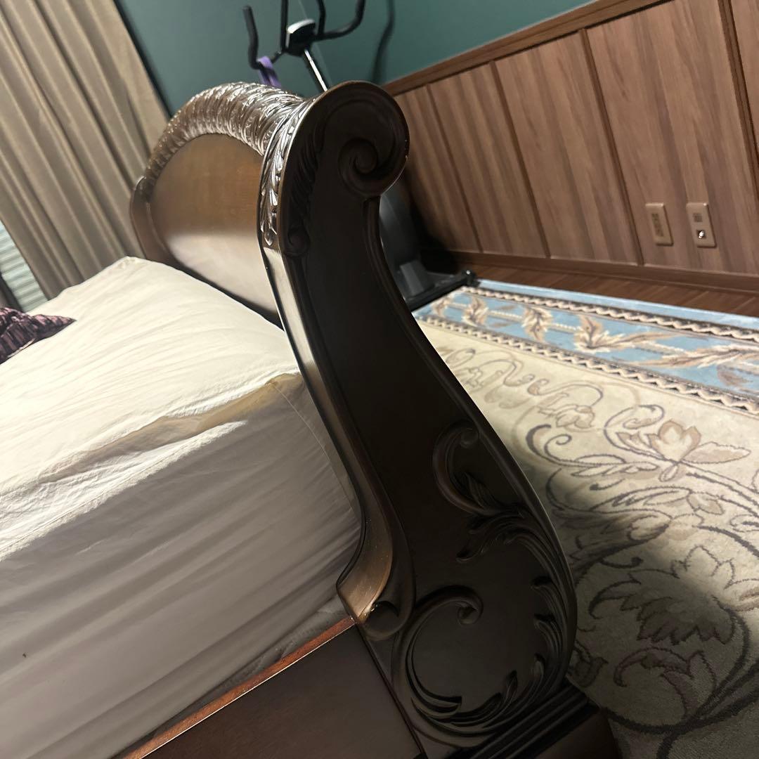 [直接取引8/29]最終値下げ木製クイーンベッドフレーム