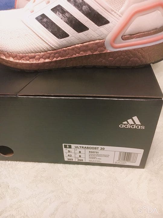 adidas アディダス スニーカー　ウルトラ　ブースト　20 ランニング