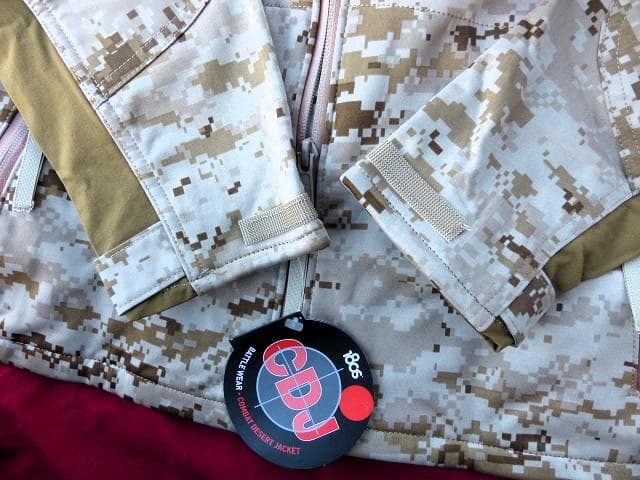 米軍実物　USMC　180S コンバットデザートジャケット S　マーパット　10