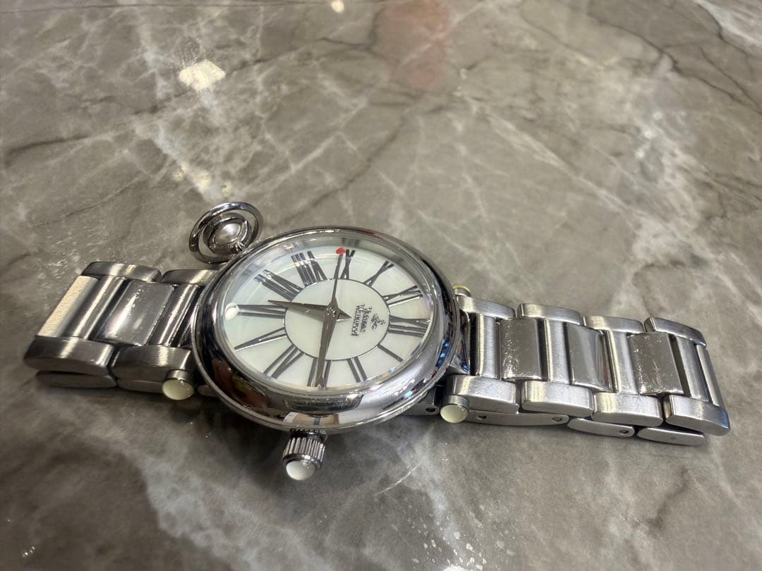 Vivienne Westwood シルバー腕時計