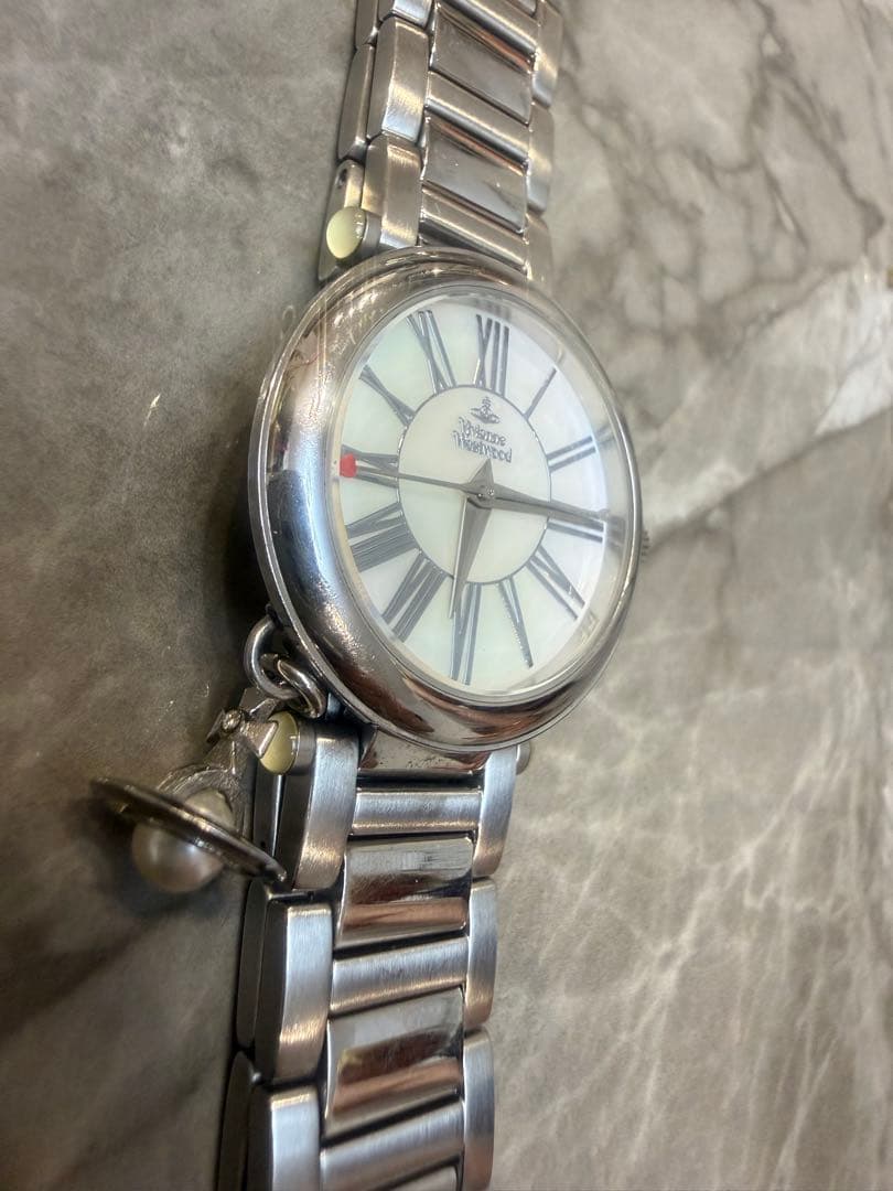 Vivienne Westwood シルバー腕時計