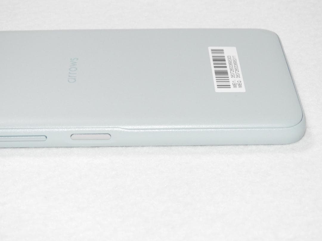 美品 FCNT arrows We2 ライトブルー FCG02 SIMフリー