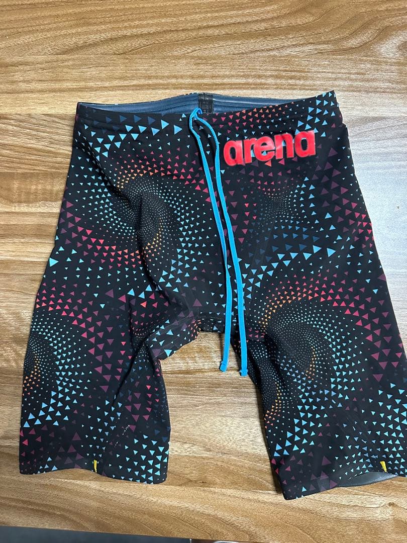 アリーナアクアフォースストーム　パリモデル　美品