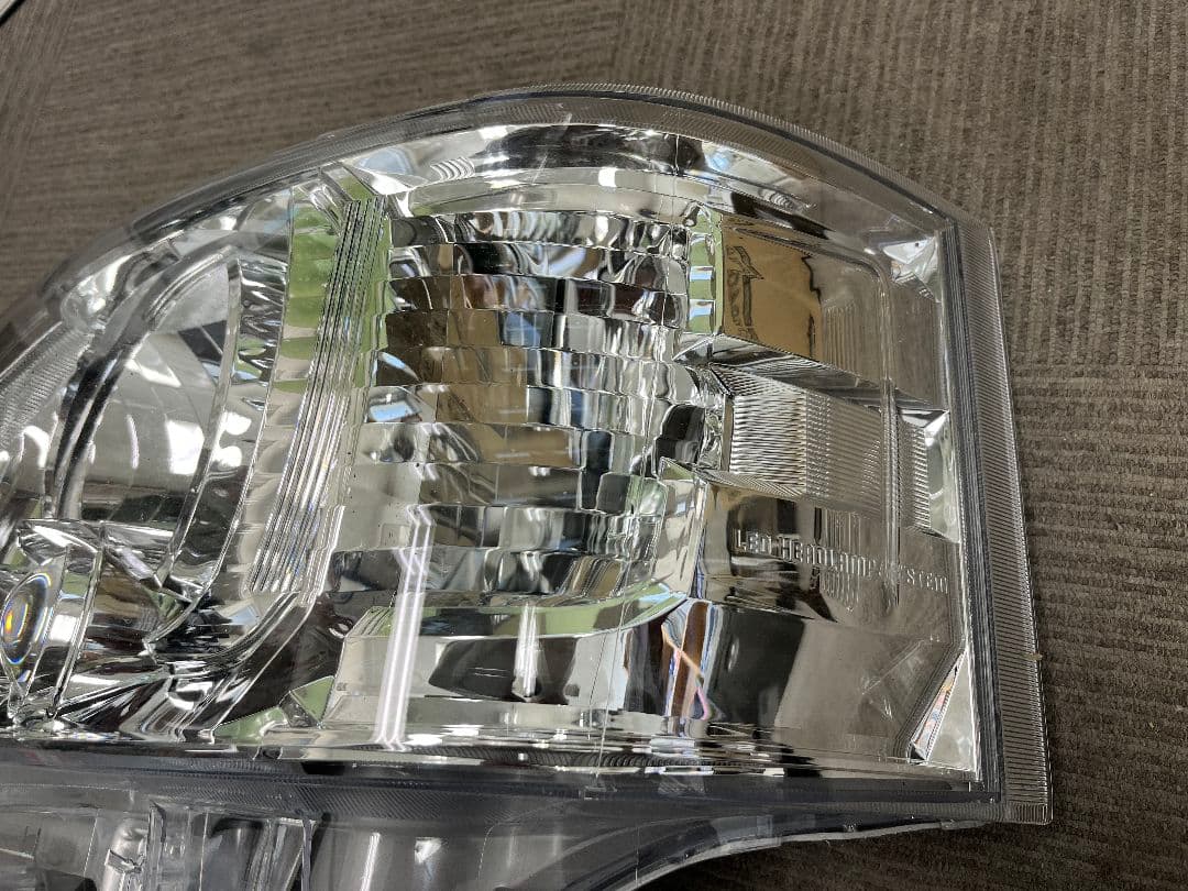 専用　ハイエース　左ヘッドランプユニット