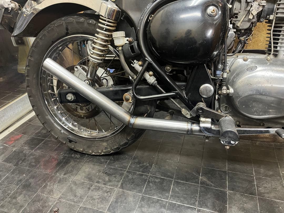 エストレア　かち上げマフラー　チョッパー　ボバー　カワサキ　250tr