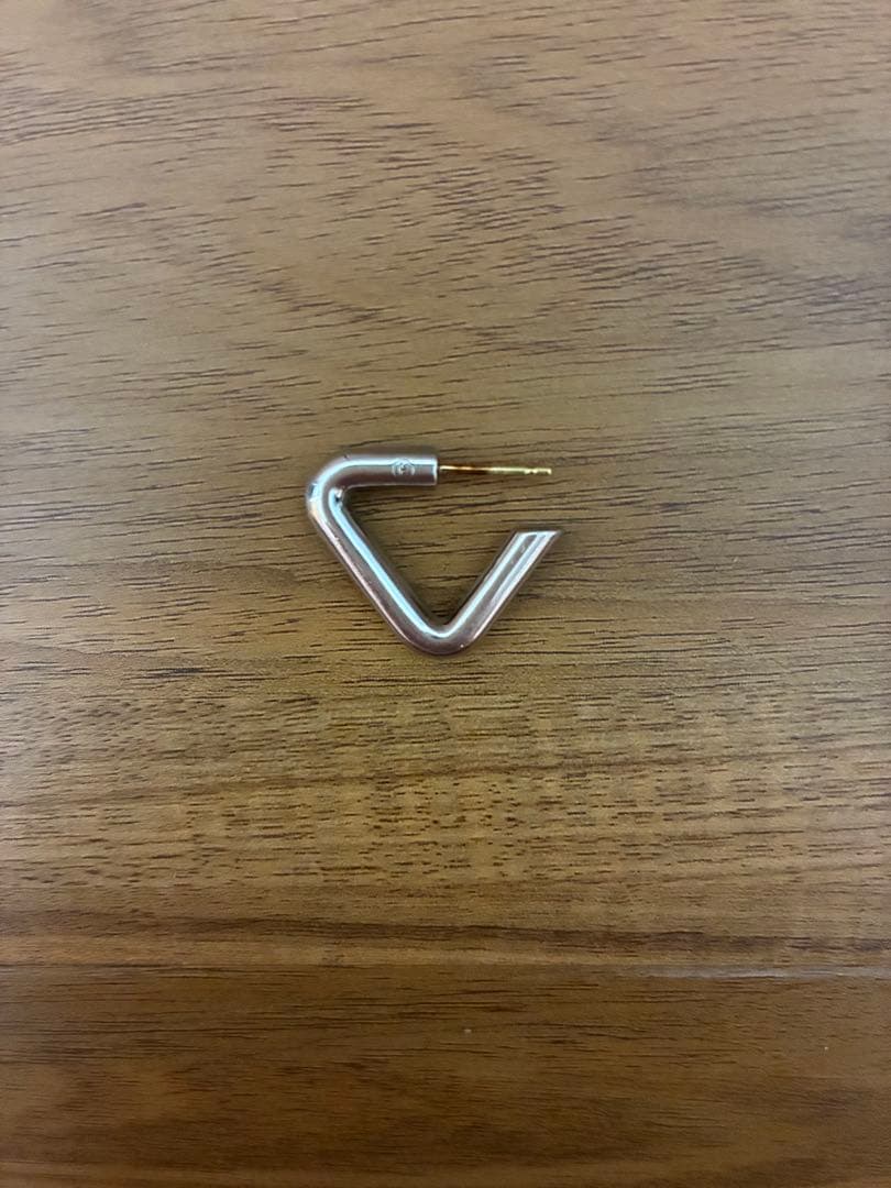 CAREERRING TRIANGLE 501（片耳のみ）
