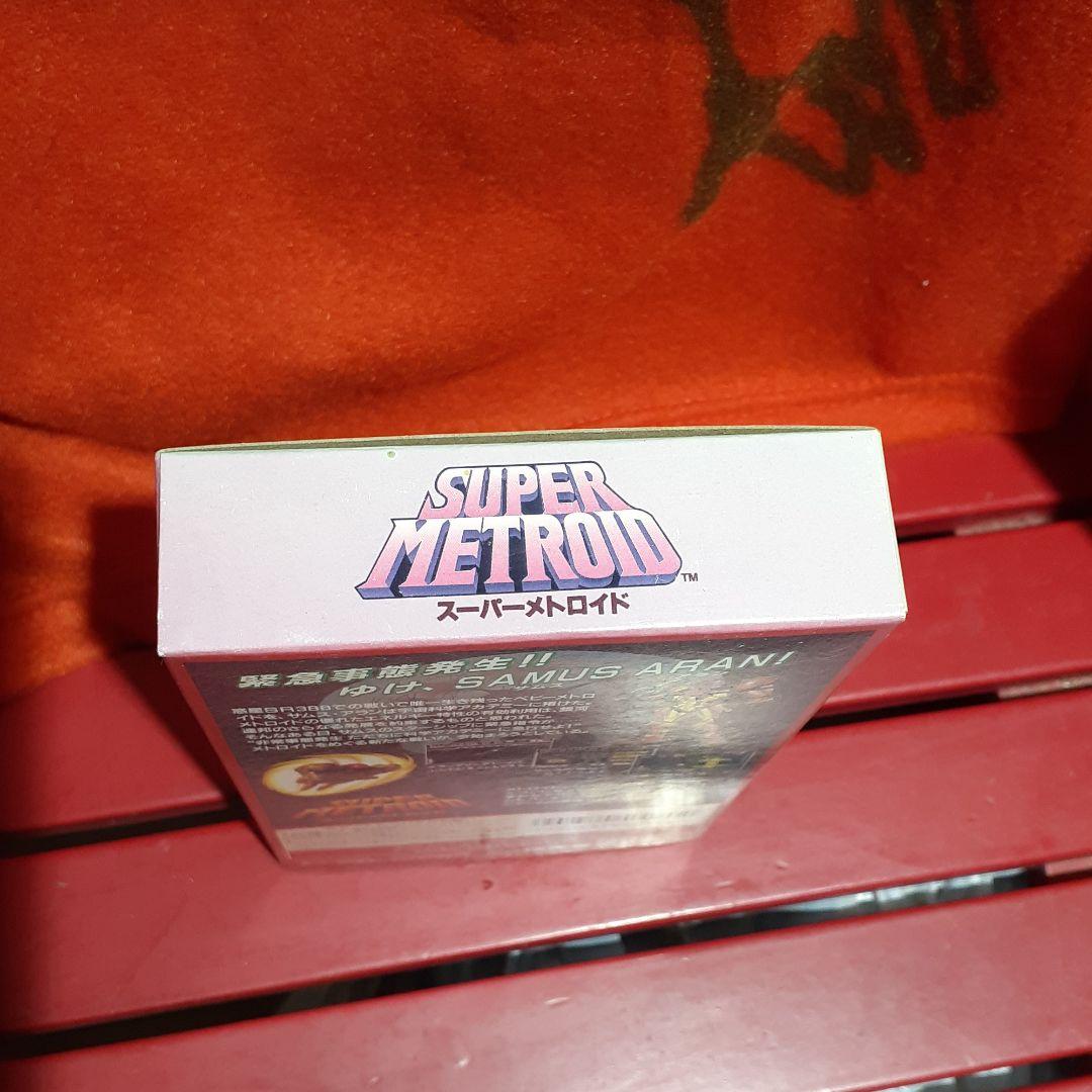 任天堂　スーパーメトロイド