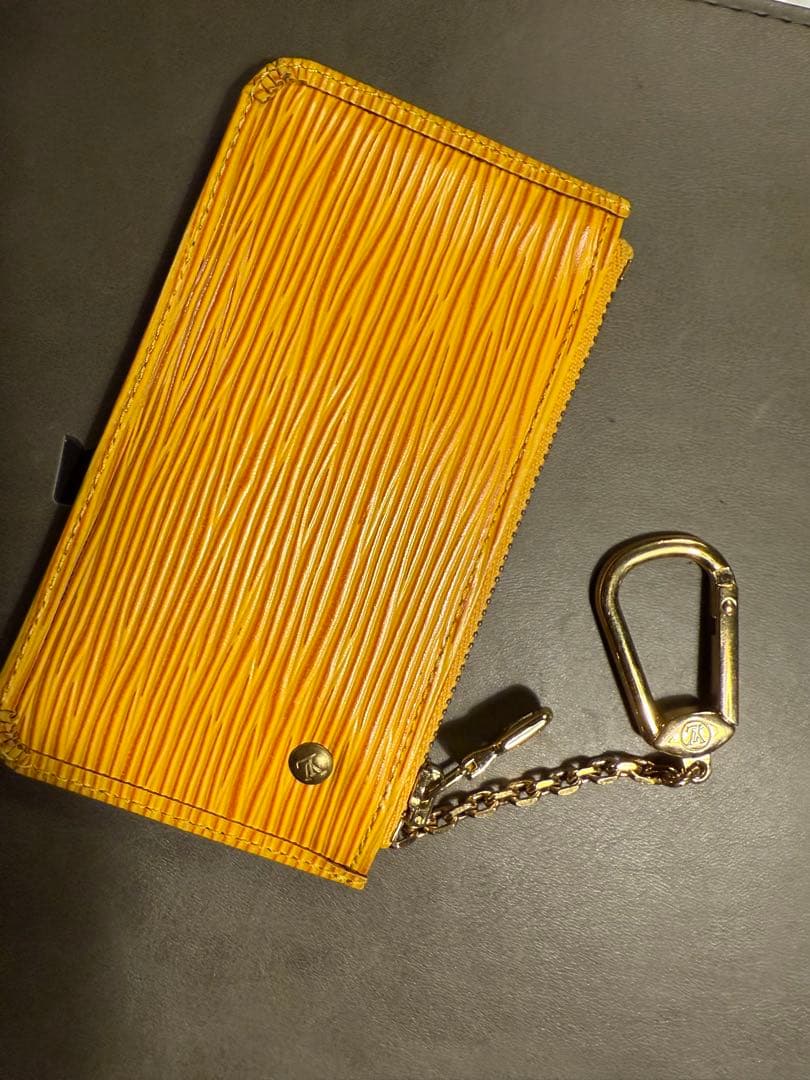 美品　VUITTON ヴィトン　エピ　ケース　ポシェットクレ　キーケース