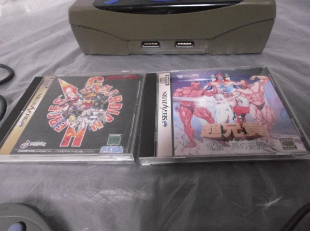 【送料無料】EA―3　セガサターン本体　起動確認済み　＋　ソフト2個のセット