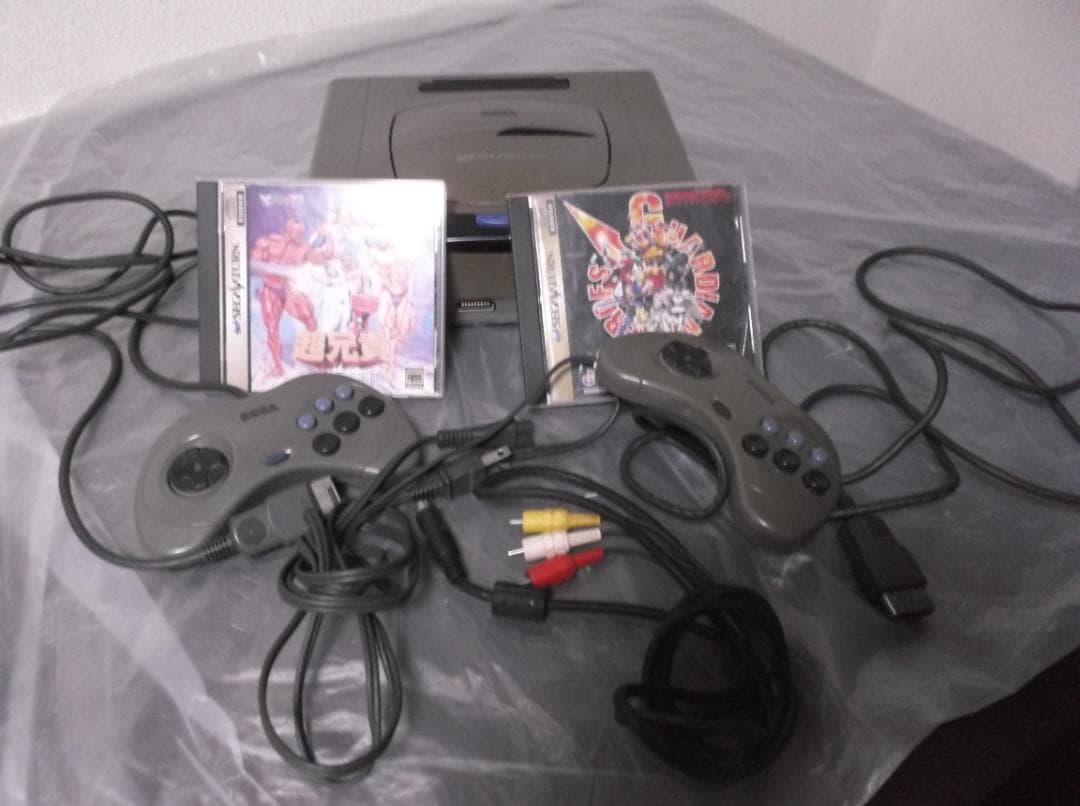 【送料無料】EA―3　セガサターン本体　起動確認済み　＋　ソフト2個のセット