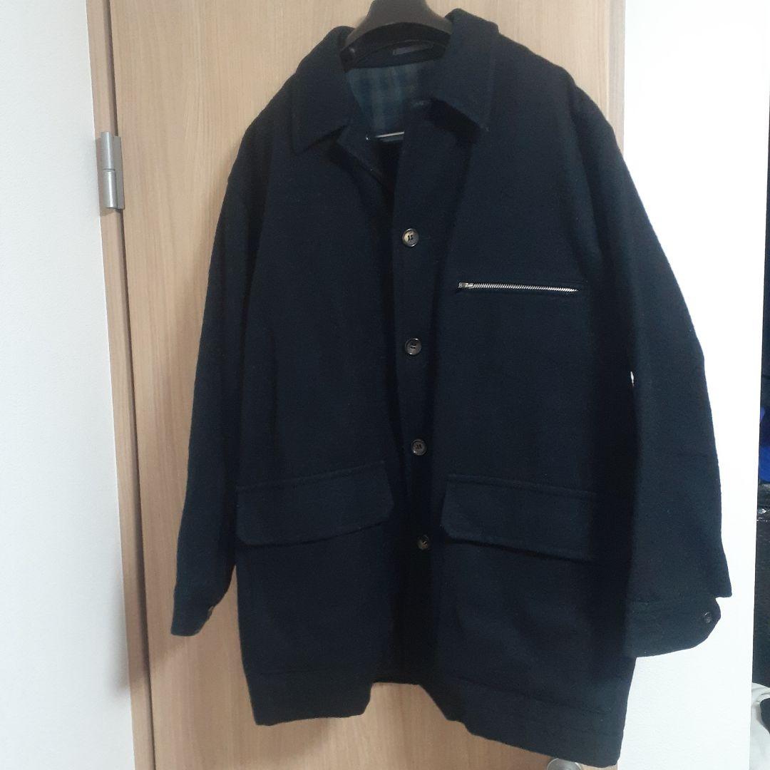 COMME des GARCONSハーフコート、サイズM、色ブラック。