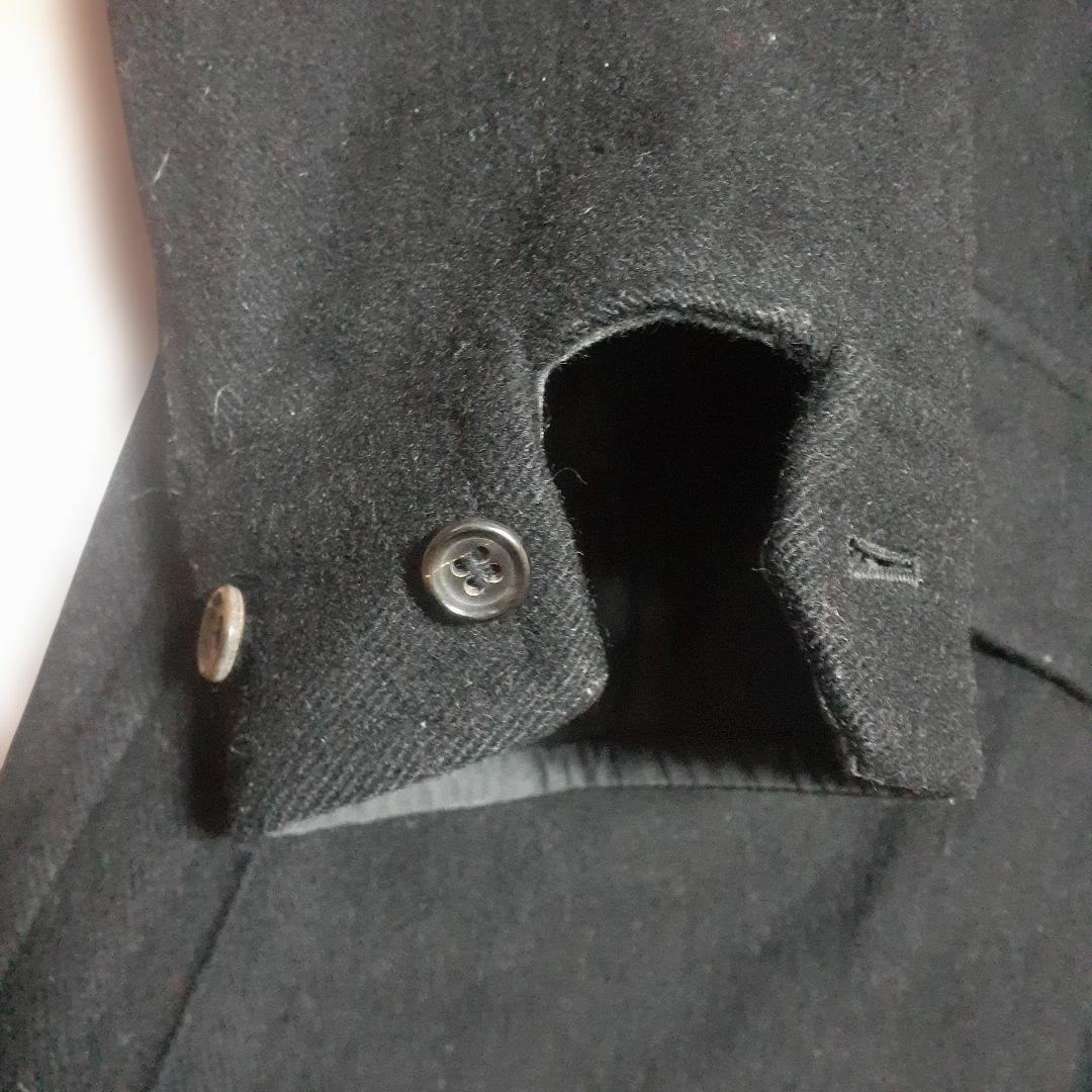 COMME des GARCONSハーフコート、サイズM、色ブラック。