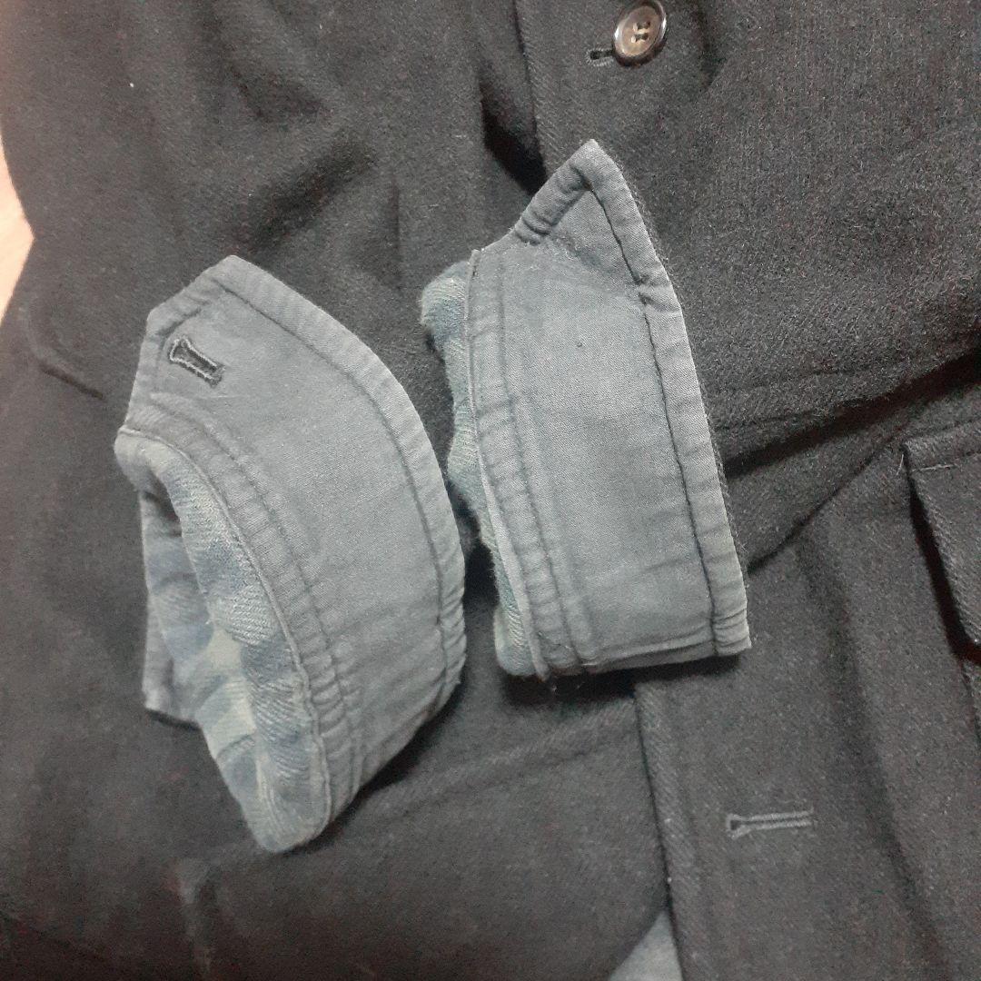COMME des GARCONSハーフコート、サイズM、色ブラック。