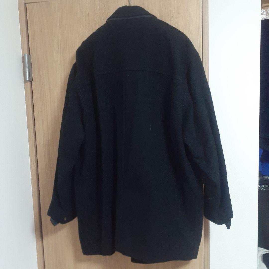 COMME des GARCONSハーフコート、サイズM、色ブラック。