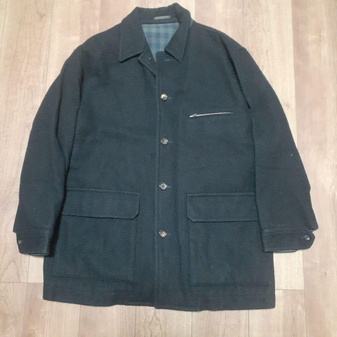 COMME des GARCONSハーフコート、サイズM、色ブラック。