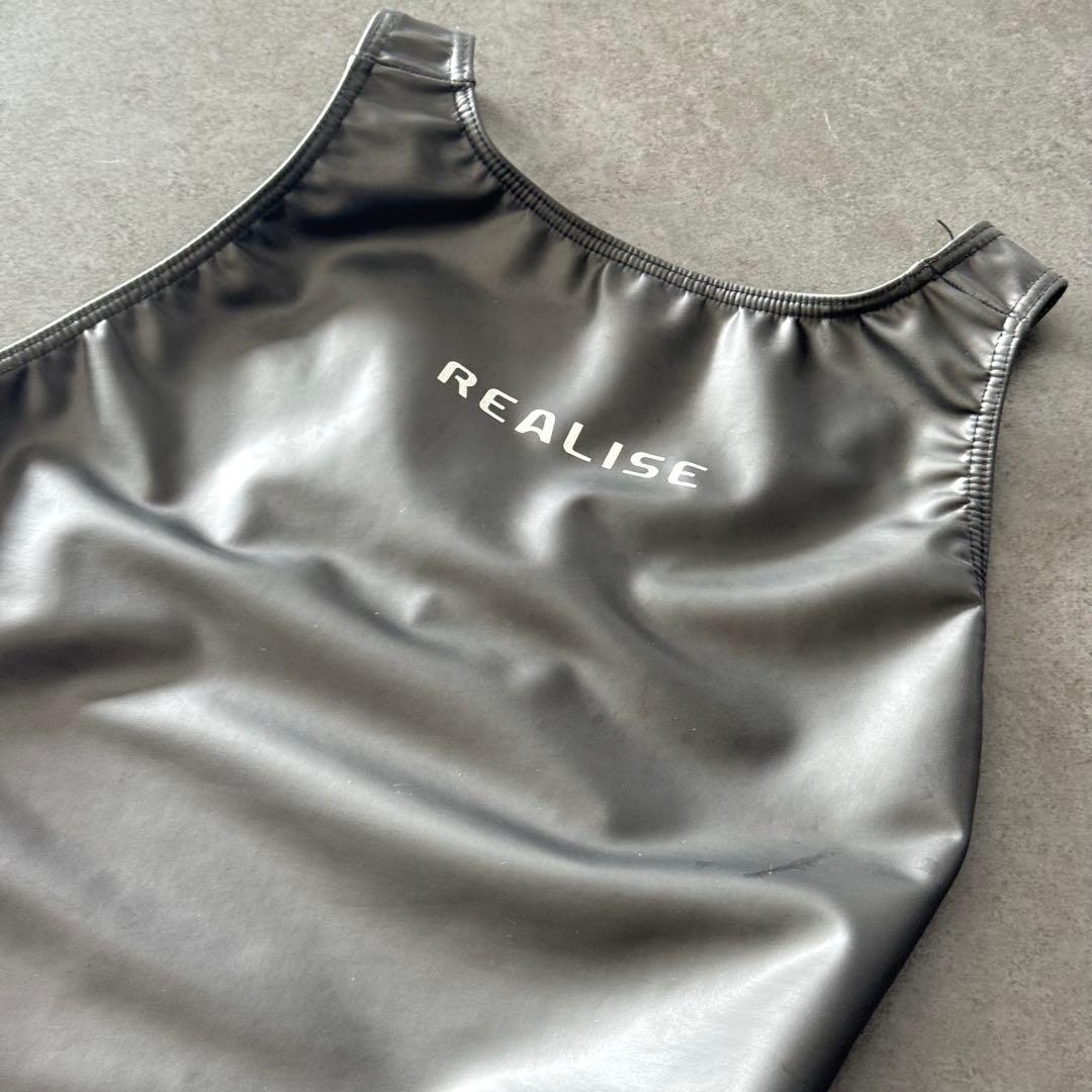 旧ロゴ リアライズ realise マットブラック ラバー系　競泳水着 水球