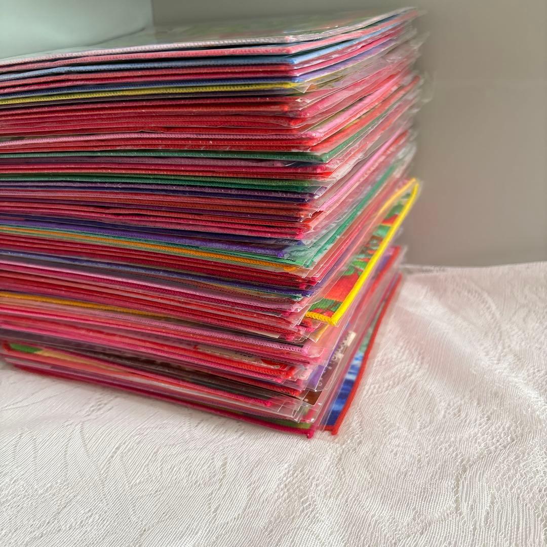 【匿名配送】ご当地キティタオルハンカチ82枚