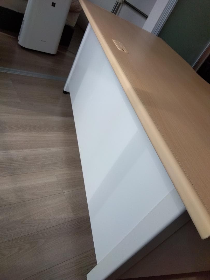 L字デスク（幅160cm×奥行(右70cm、左120cm)×高さ72cm）