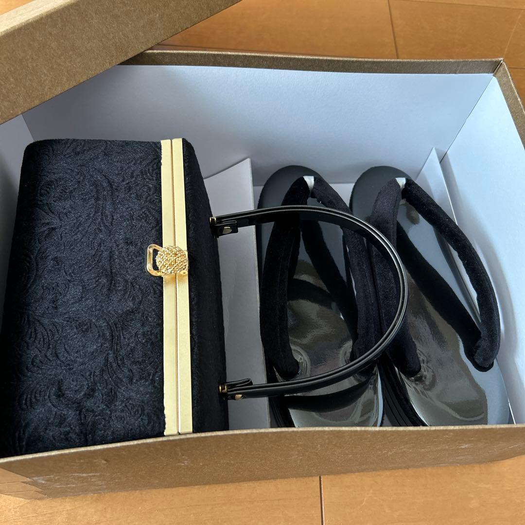 ブラック花柄和装用バッグと下駄セット