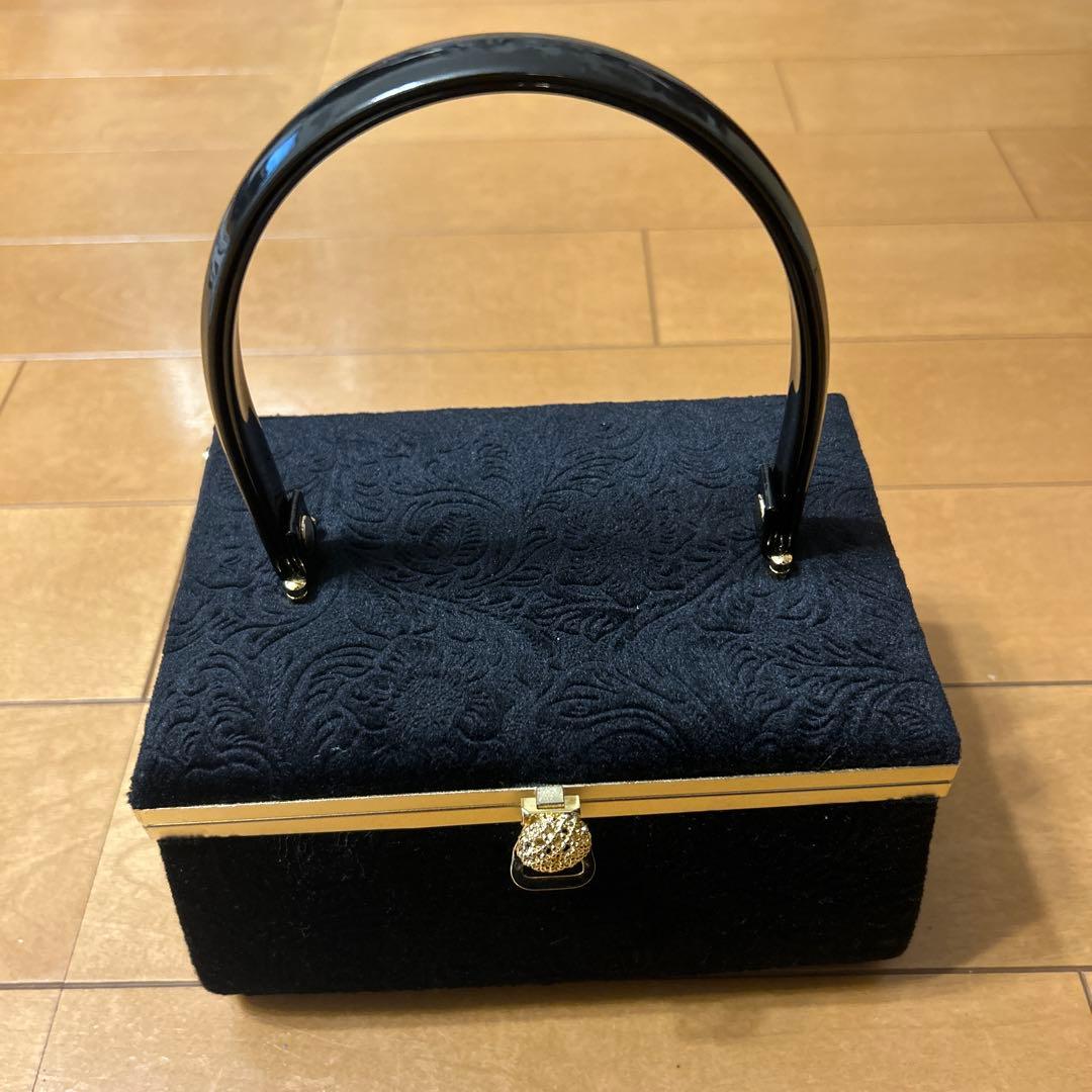 ブラック花柄和装用バッグと下駄セット