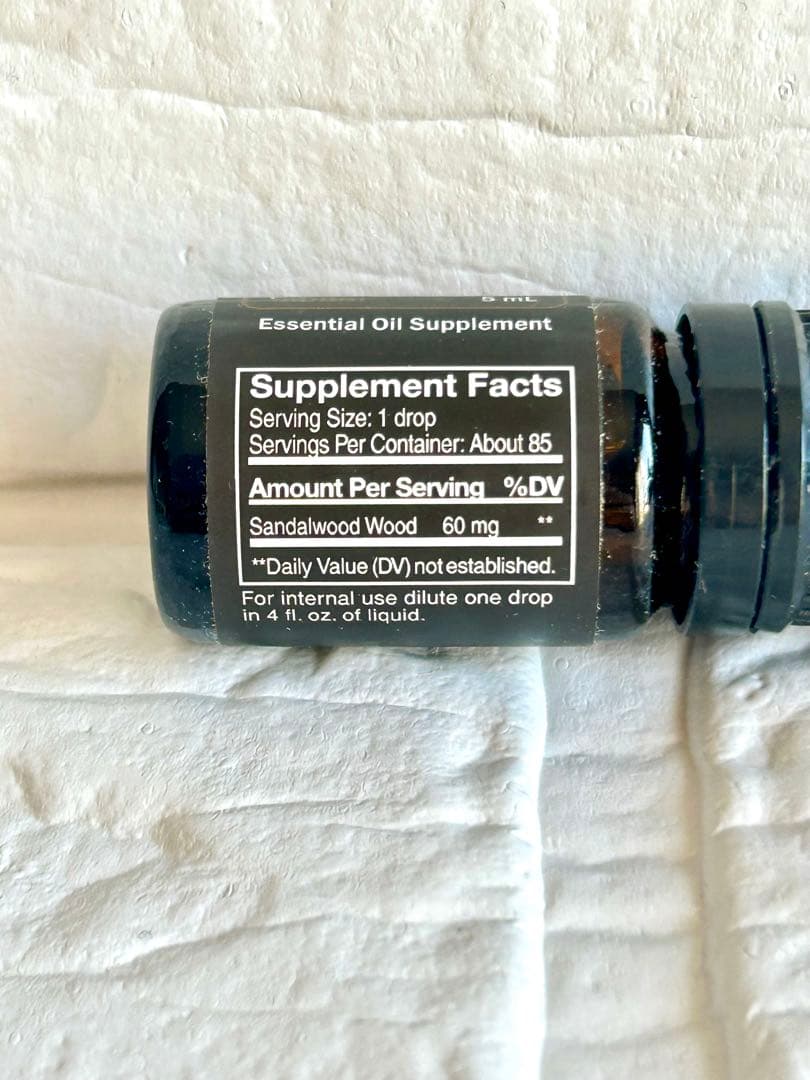 【新品未使用・正規品】希少 doTERRA サンダルウッド 5ml