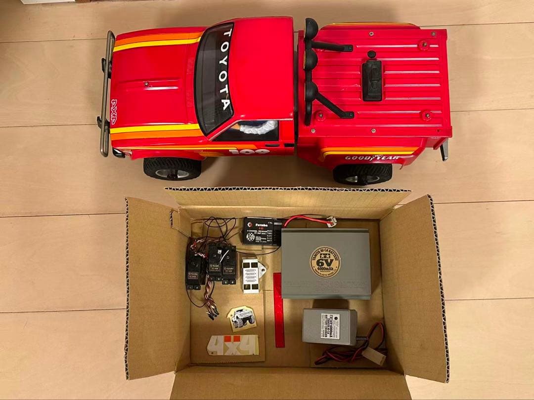 タミヤ　トヨタハイラックス　4WD 初代