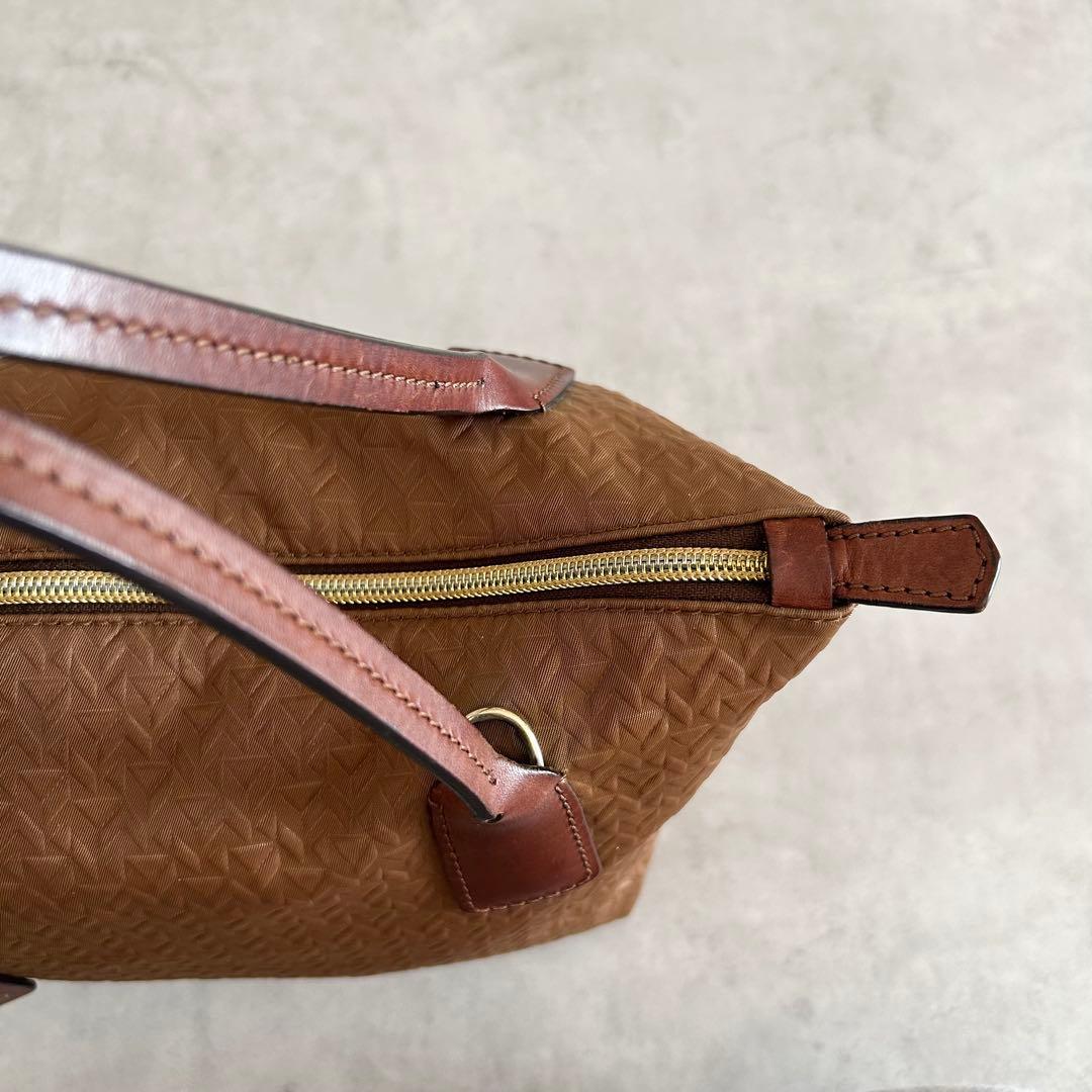 希少カラー美品ロベルタピエリ タタミMINI DUFFLEトートバッグエンボス