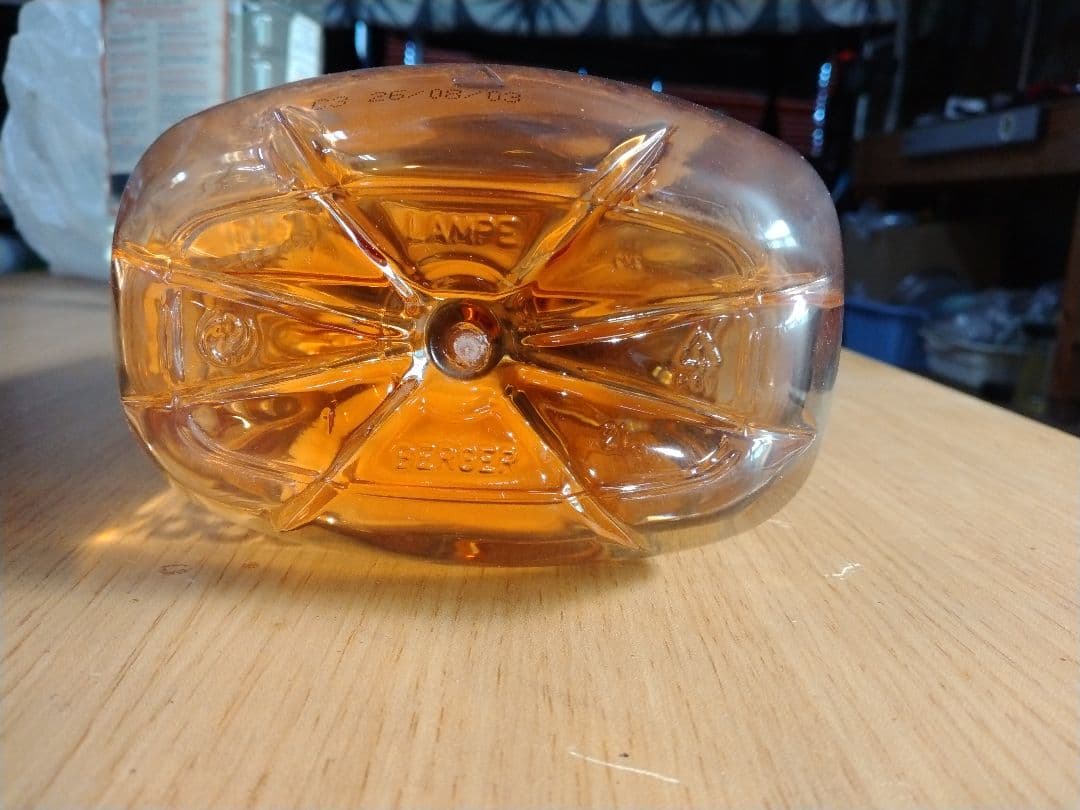 フランス製 ランプベルジェ　芳香器とオイル 紅苺2L と防ダニ液2Lそ