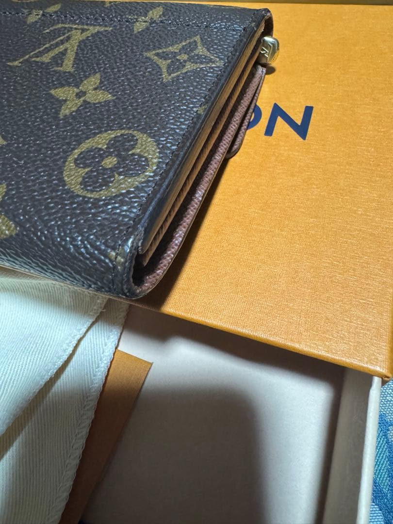 【美品】ルイ・ヴィトン　ポルトフォイユサラ