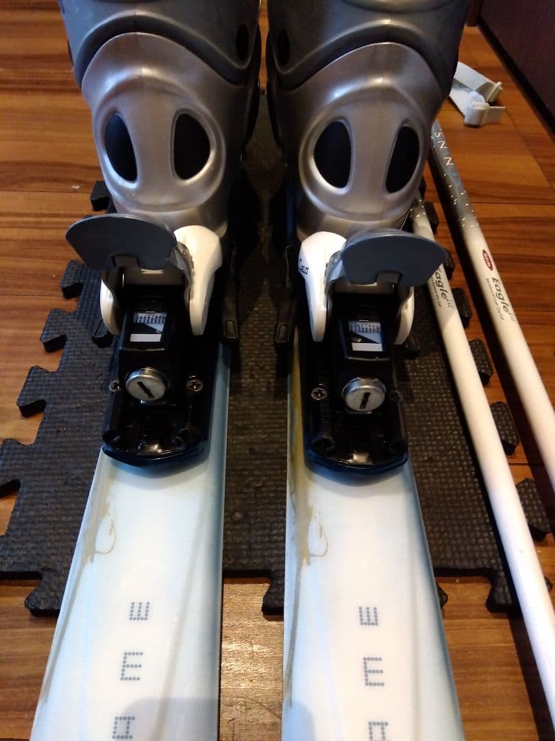 ハイエンド SALOMON 学生・レディース スキーセット メンテ・WAX済み✔