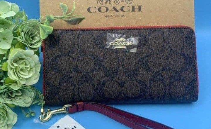 新品未使用コーチ長財布ブラウンレッドシグネチャー レディースメンズ送料無料