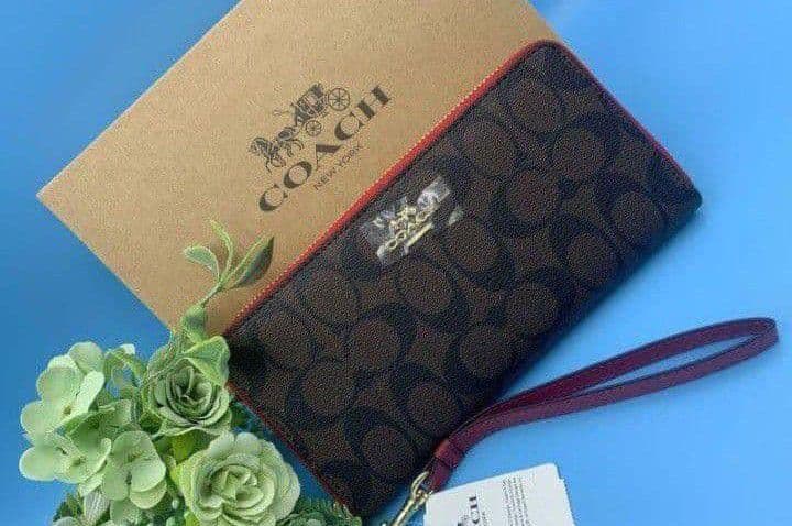 新品未使用コーチ長財布ブラウンレッドシグネチャー レディースメンズ送料無料