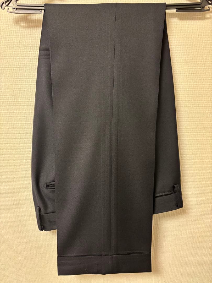 【値下げ】バーニーズ　カノニコ製生地　ネイビー　ウールソリッドスーツ サイズ44