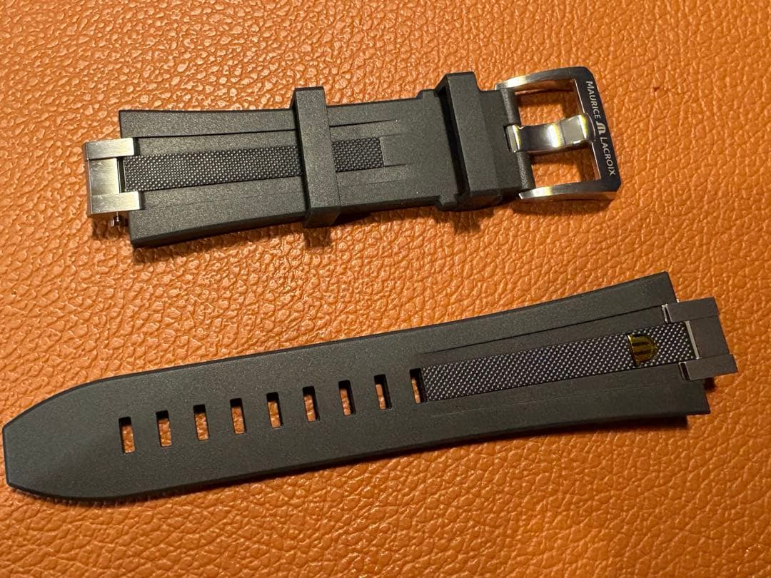 【未使用】モーリスラクロアアイコン42mm用　ラバーベルト バックル付