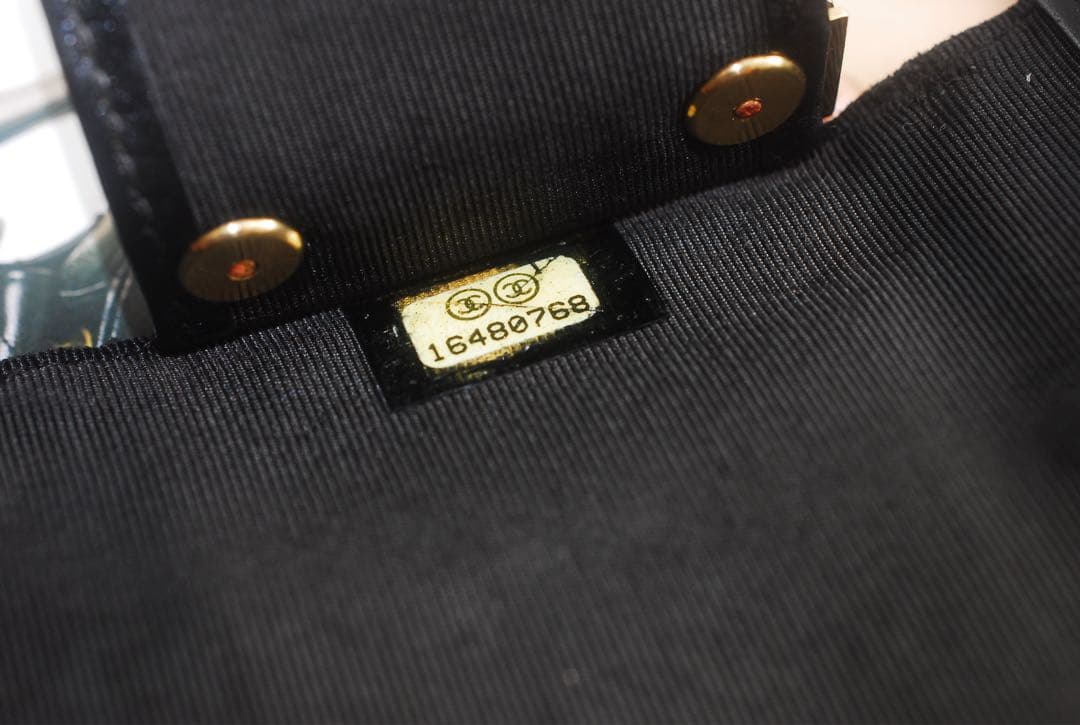 CHANEL＊シャネル＊キャビアスキン＊マトラッセ＊六連キーチェーン