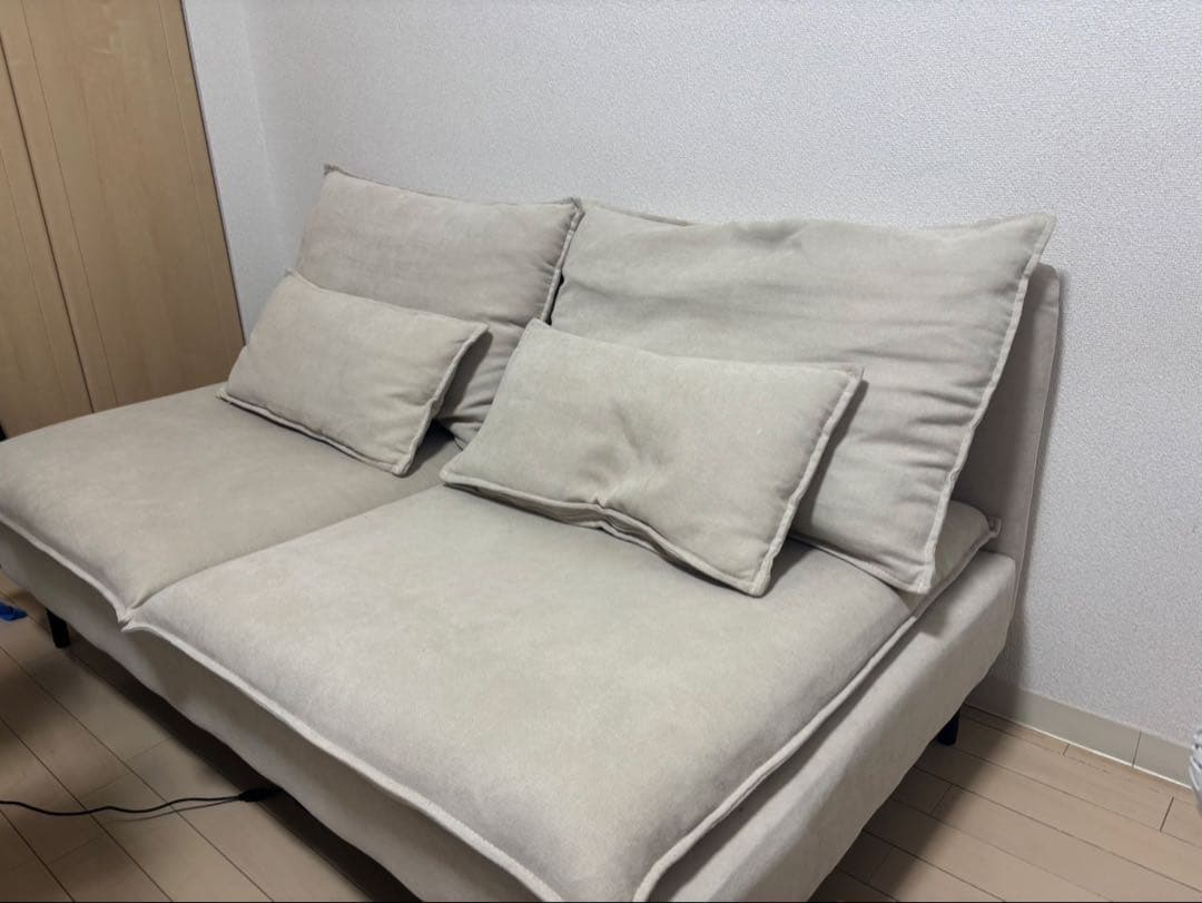 Modile 2人掛けソファ ベージュ 143cm