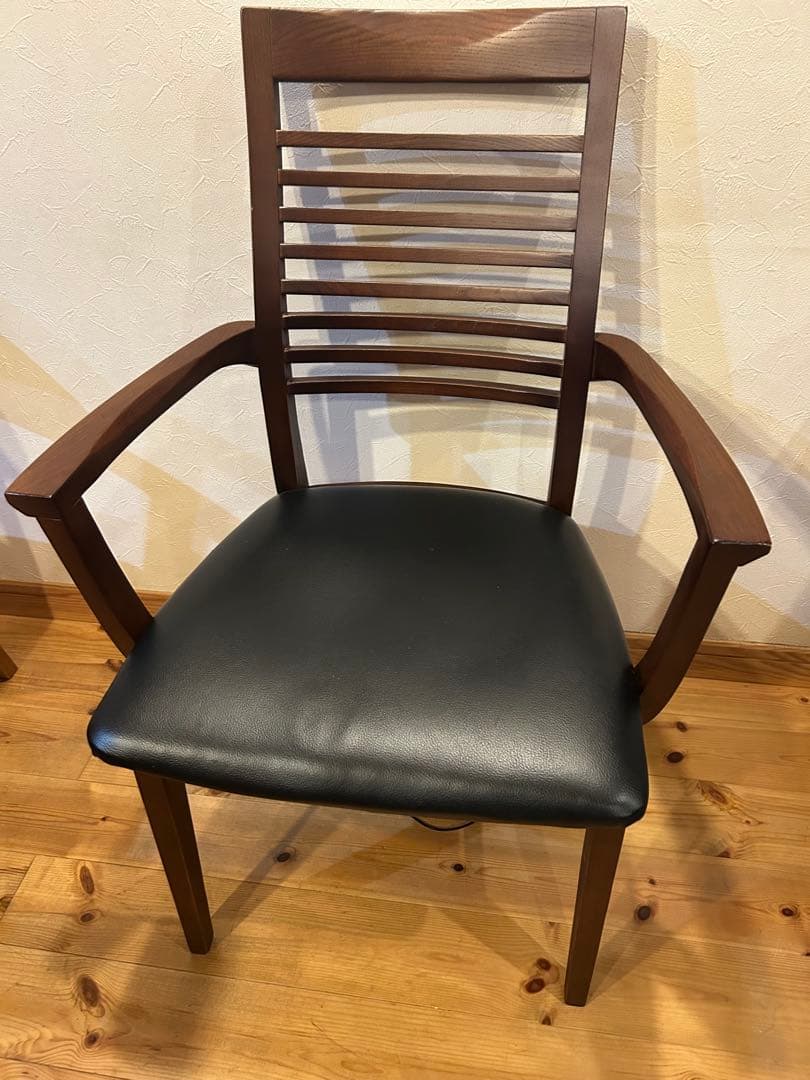 ダイニングチェア 木製　2脚セット　ニトリ　送料込み