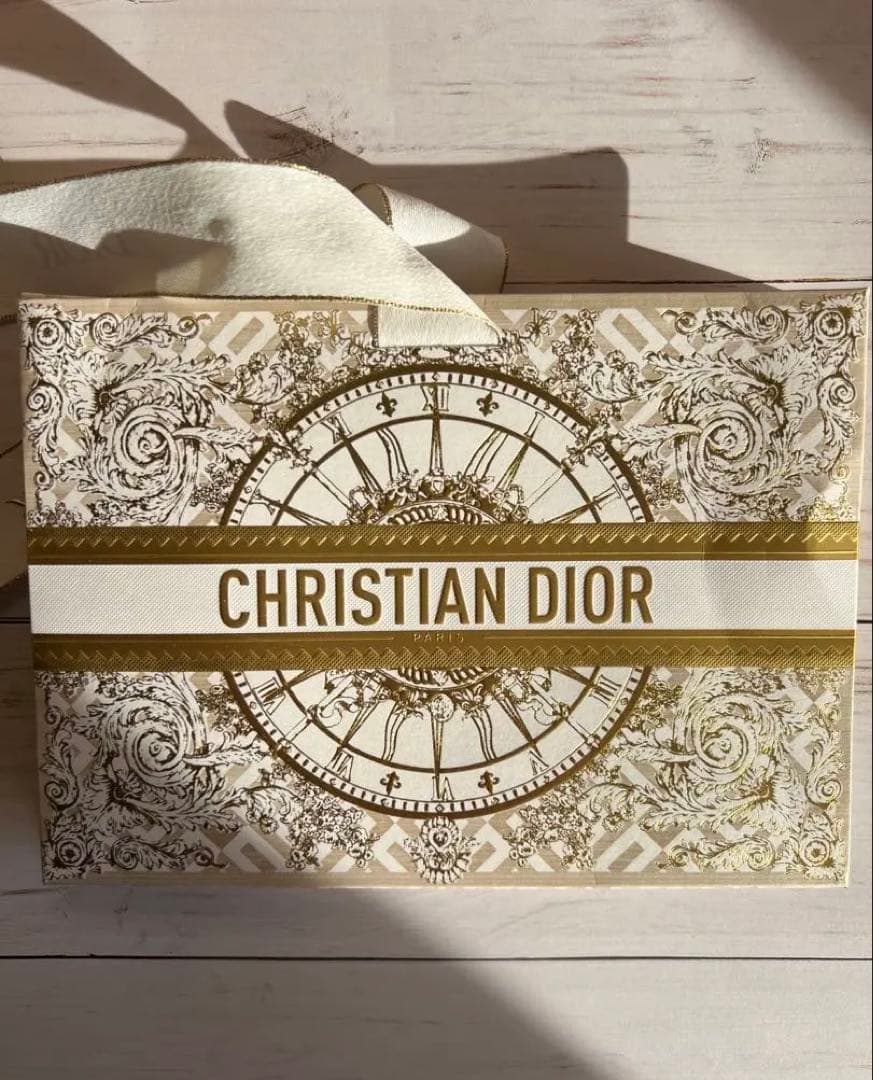 【新品未使用】Miss Dior オードゥ トワレ　ショッパーつき