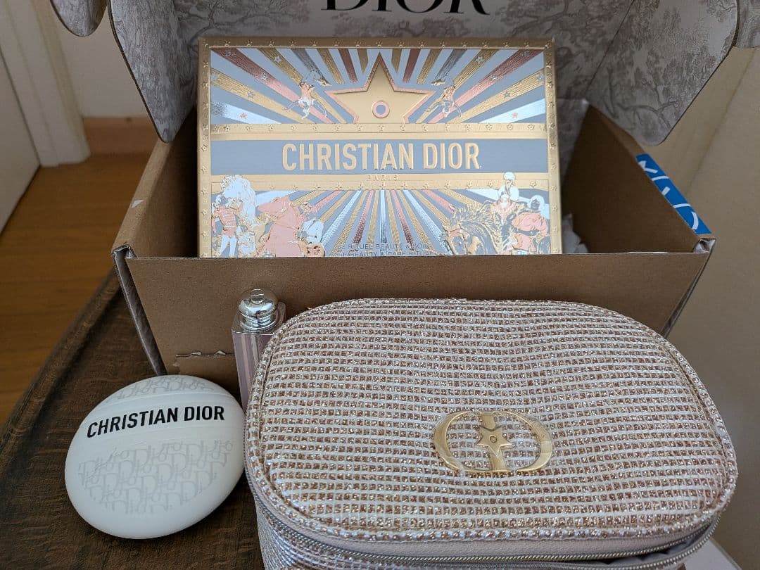 ◯Dior ディオール ビューティー＆ケア セット 2025ホリデーと タオル◯