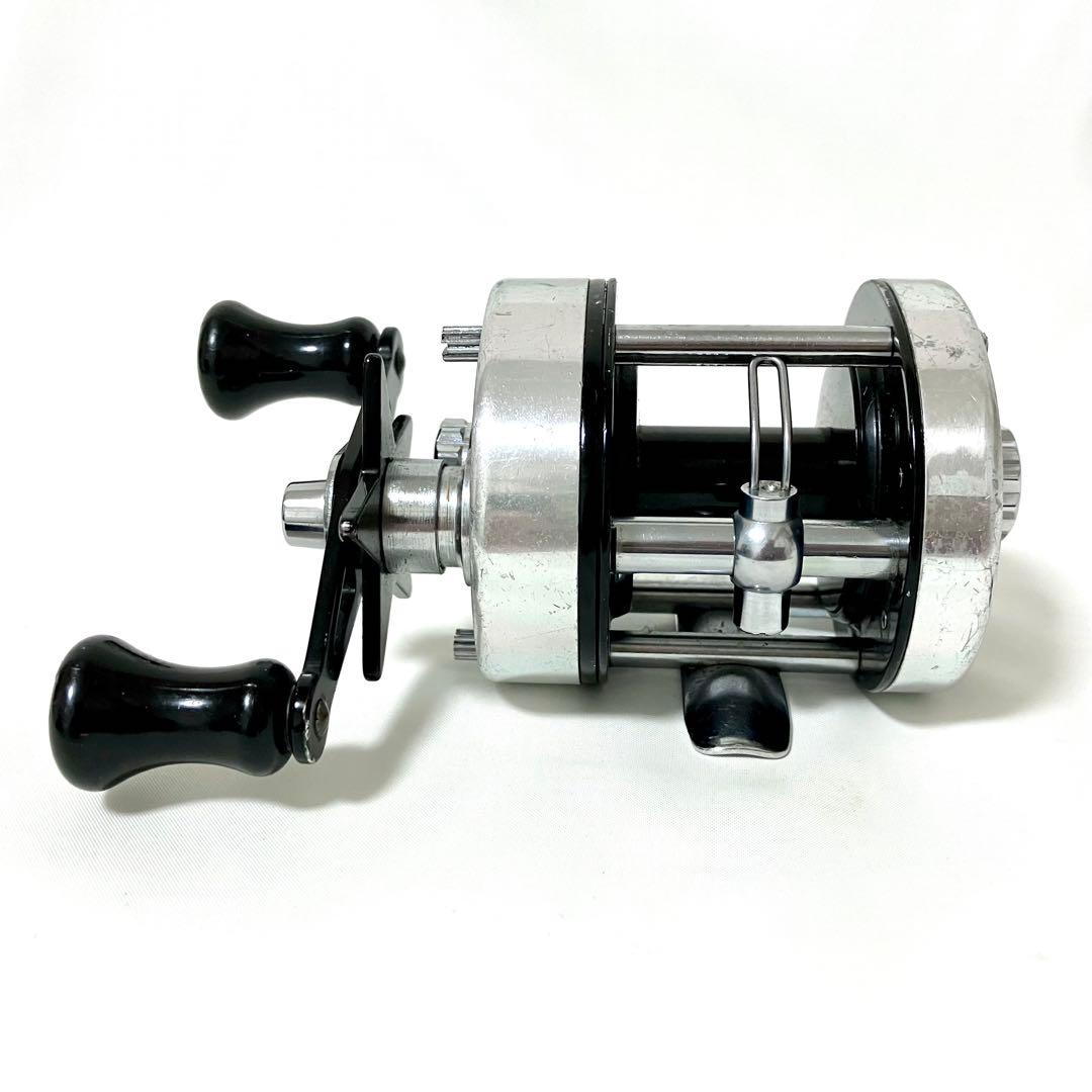 リーピングバス エンブレム　フルーガー 2800　PFLUEGER 2800