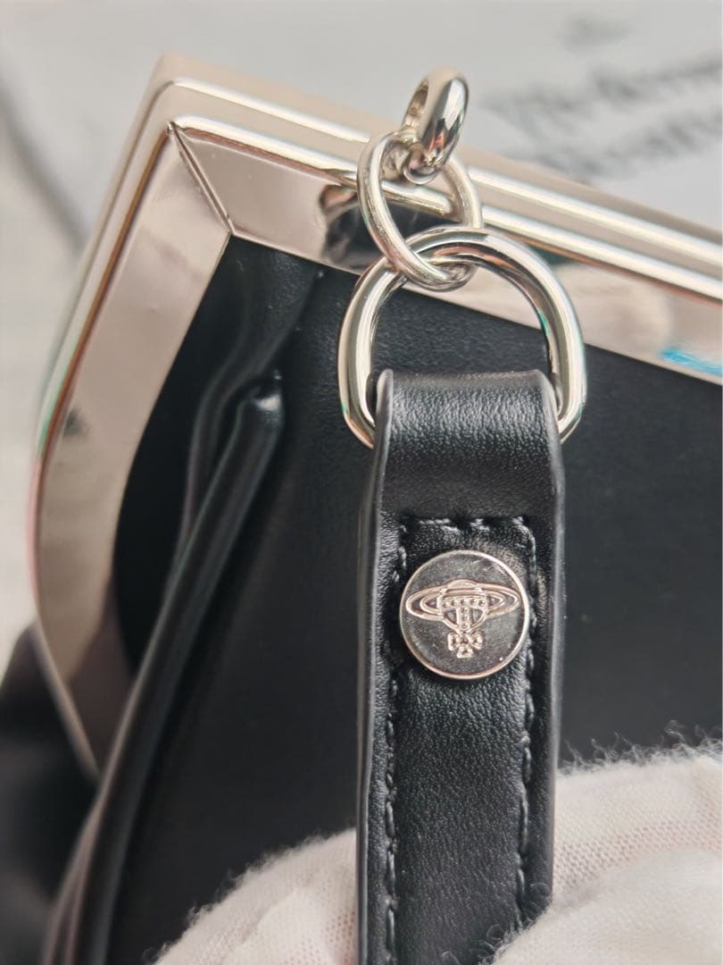 Vivienne Westwood ハンドバッグブラックチェーンチャーム付き美品