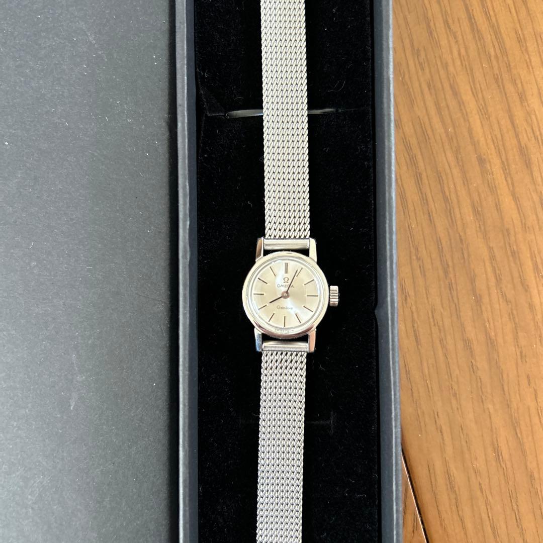 オメガ　OMEGA ヴィンテージ　アンティーク　シルバー　手巻き時計