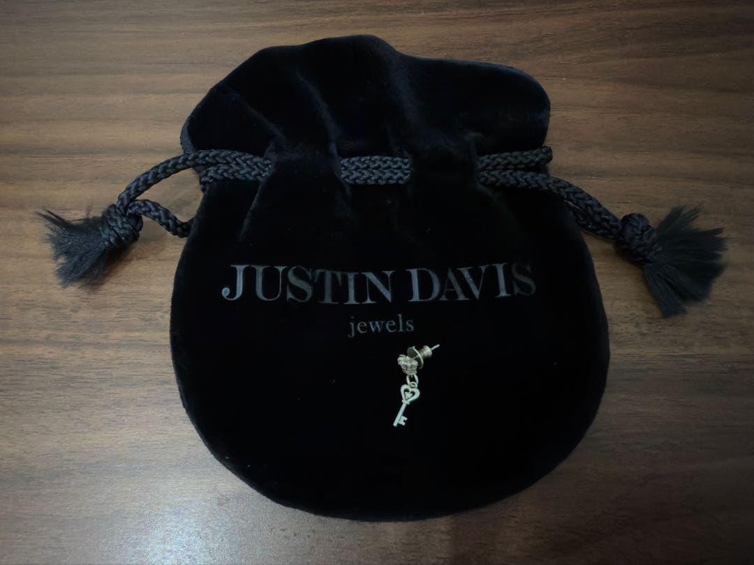 ジャスティンデイビス CACHE CACHE ピアス