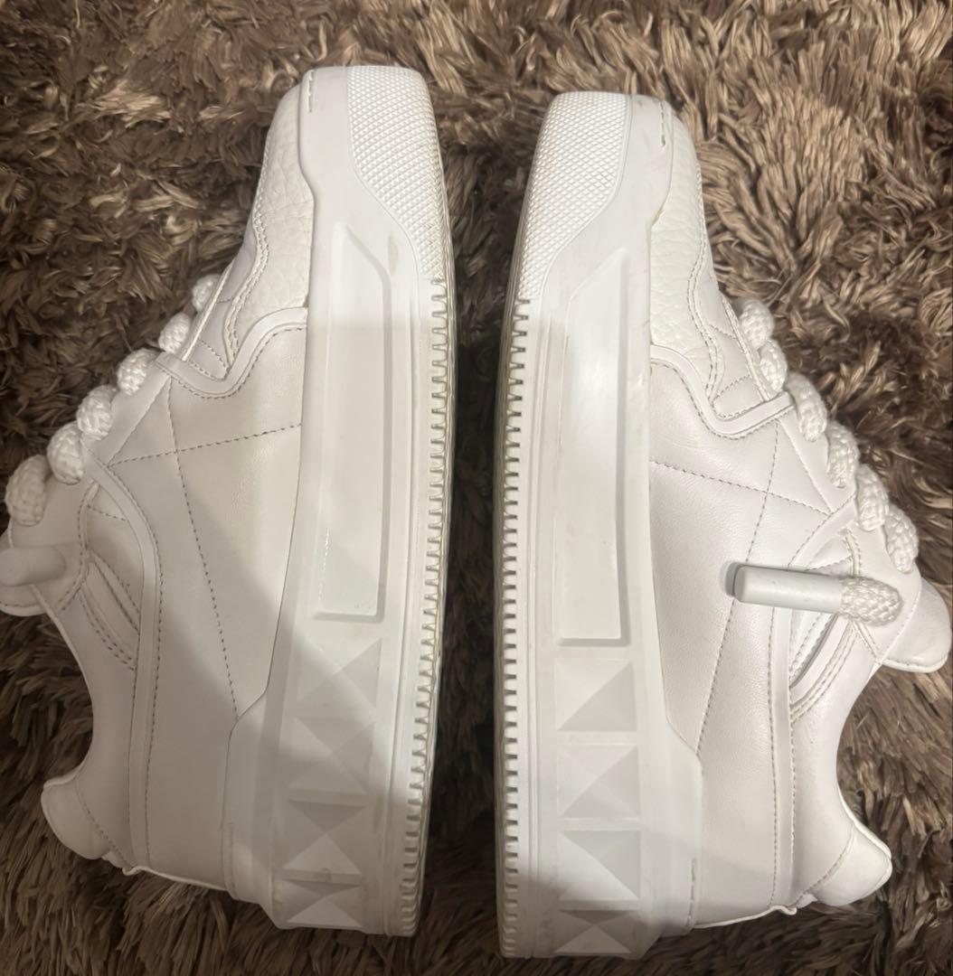 ワンスタッズ XL ナッパレザー ロートップ スニーカー