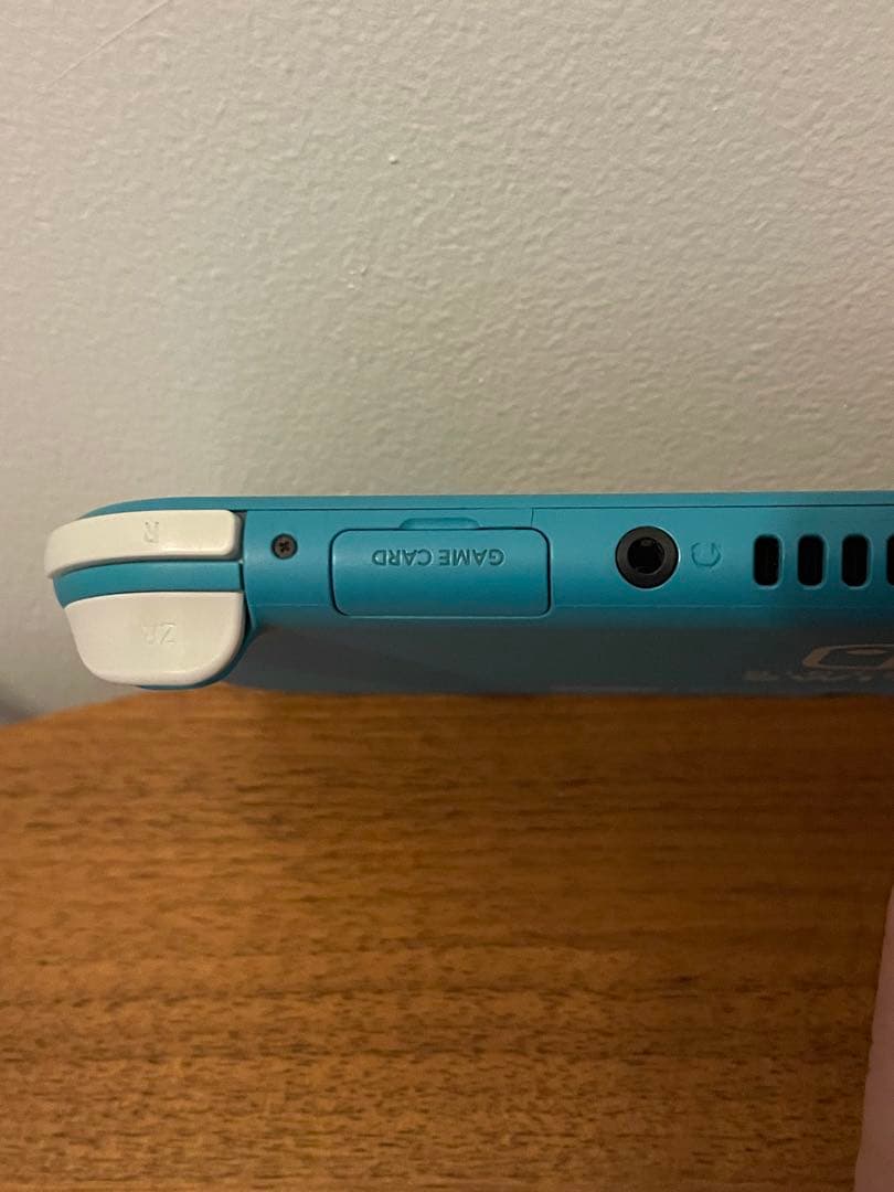 Nintendo switch lite 本体　ニンテンドースイッチライト本体