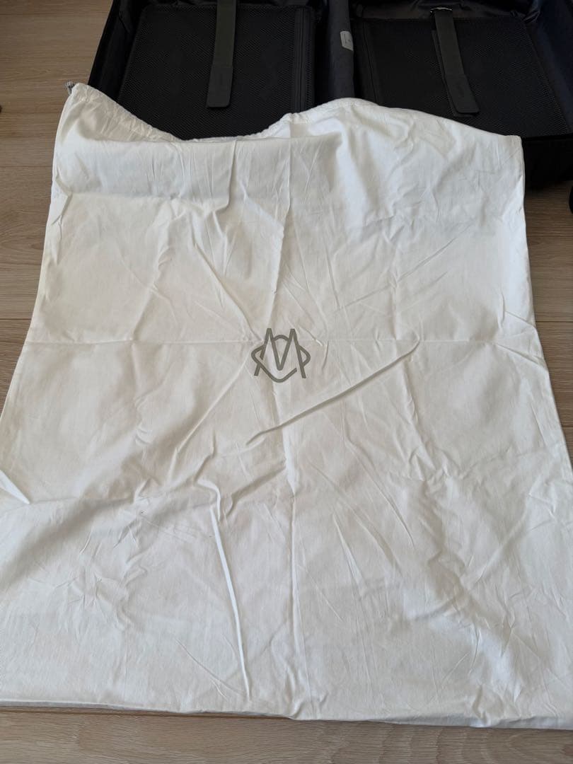 J RIMOWA Essential Cabin S マットブラック