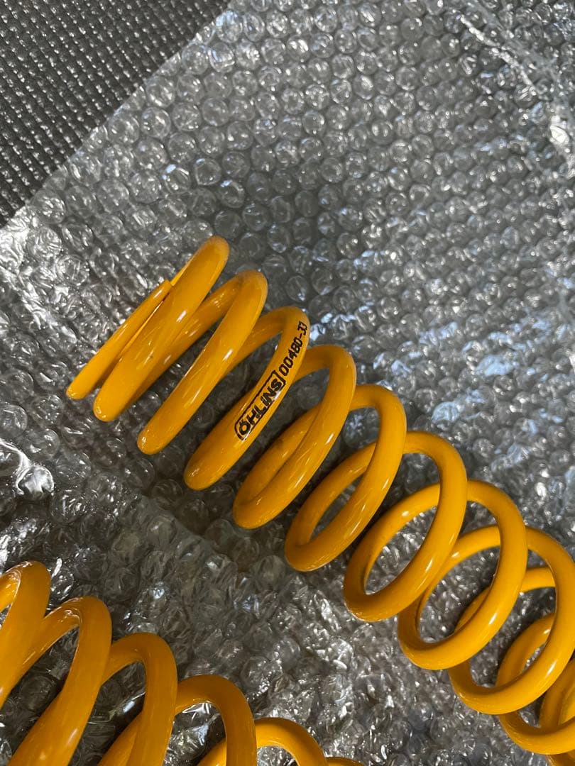 Öhlins サスペンションスプリング 00480-33 黄色