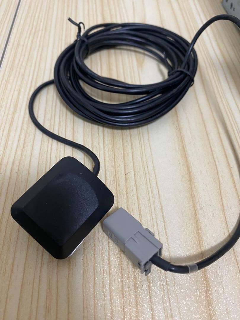 KENWOOD MDV-Z904W カーナビ（その他付属品もあります）