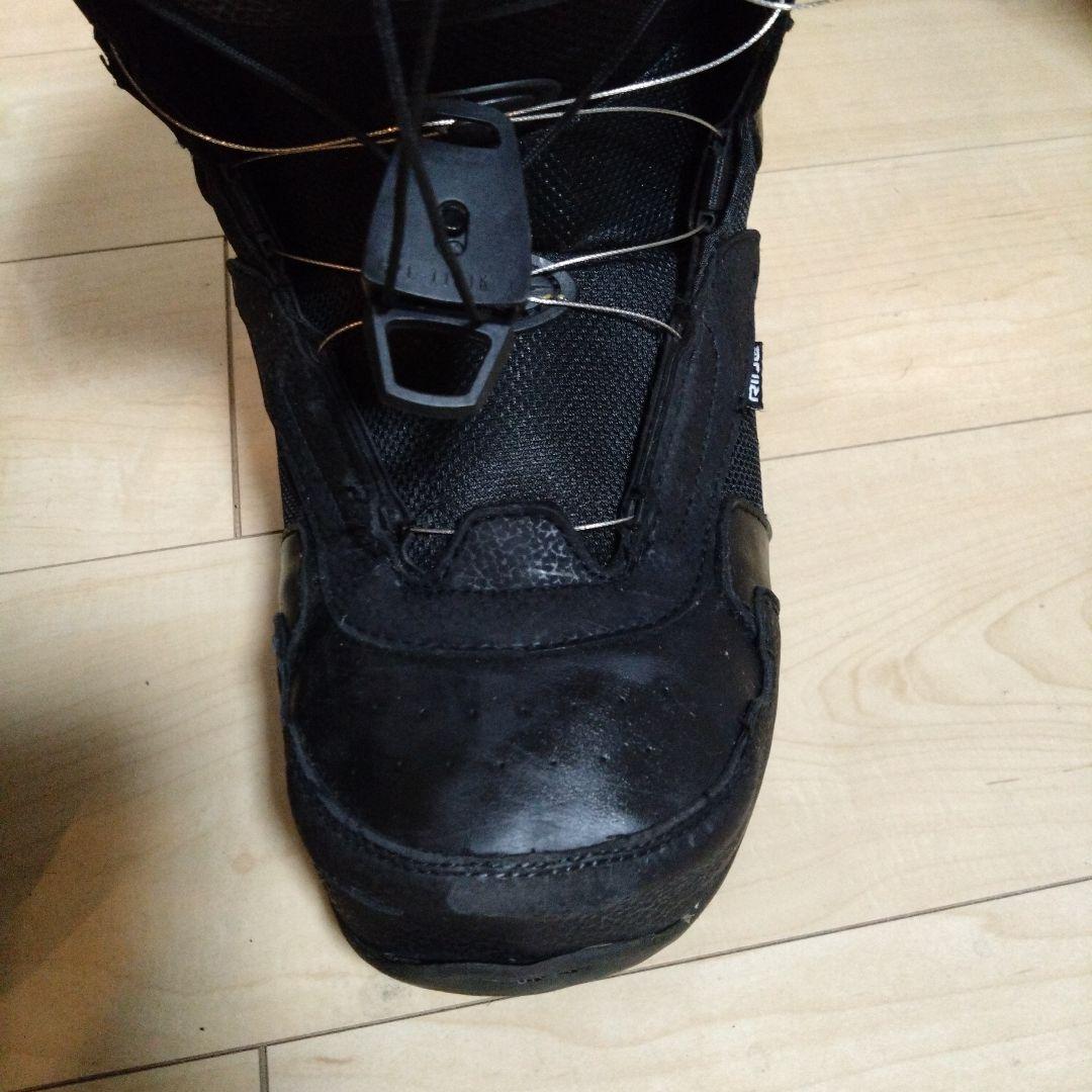 BURTONスノーボード板セット、Rideブーツ、BURTONウェア。