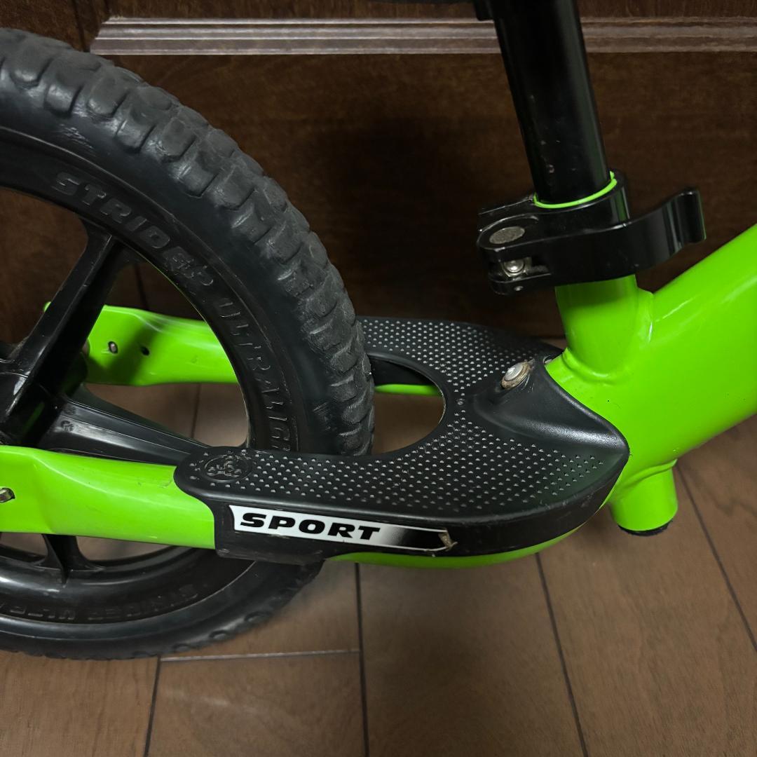 ストライダー 12インチ グリーン Sportモデル 本体のみ